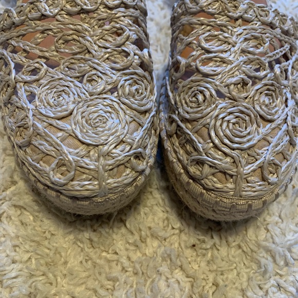 KAARI Blue Ladies Shoes, size 7 1/2 medium - Picture 4 of 8